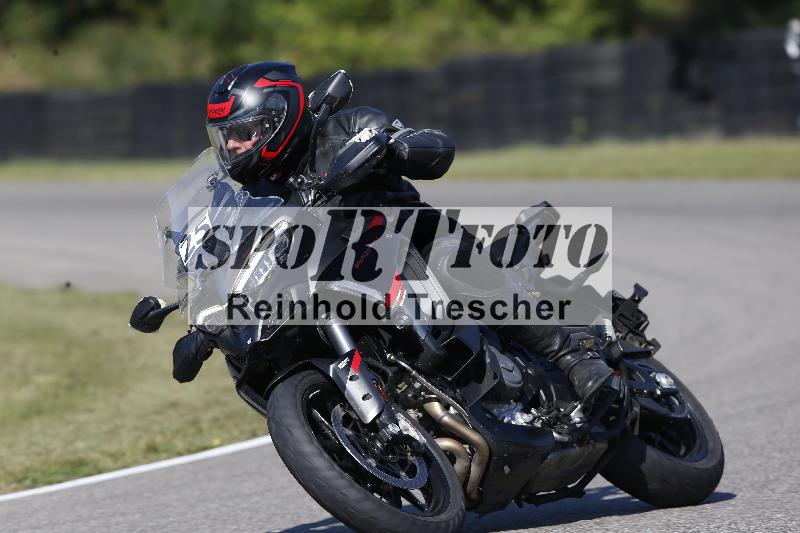 /49 26.08.2025 Cornu Master School ADR/gruen-vert/25